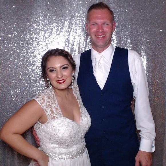 Meet your Posher, Emily - Picture 2 of 2